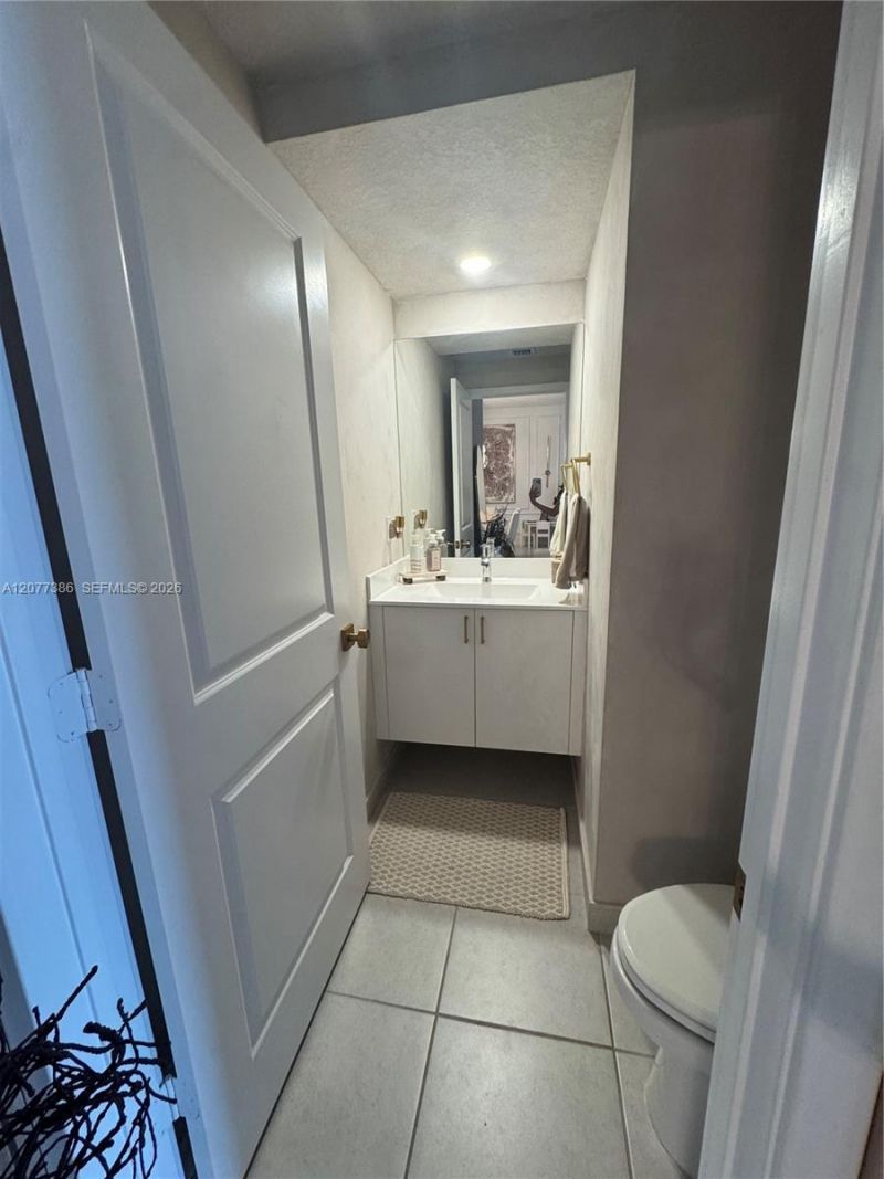 4867 NW 84th Ave, Doral, FL 33166 Photo