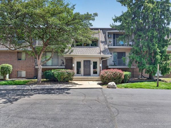 138 E Bailey Road , Unit H, Naperville, IL 60565