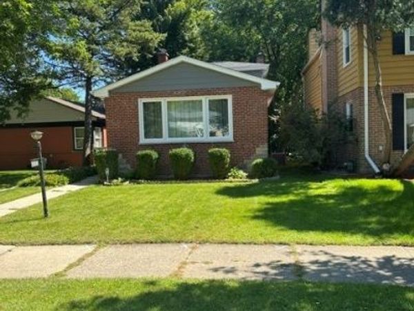 8953 Central Park Avenue , Evanston, IL 60203