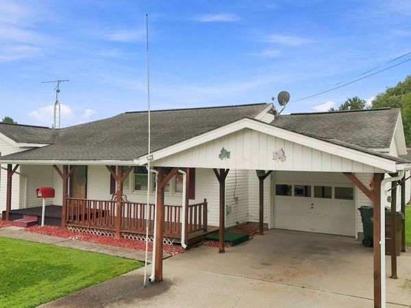 100 N Bethany Road, Crothersville, IN 47229
