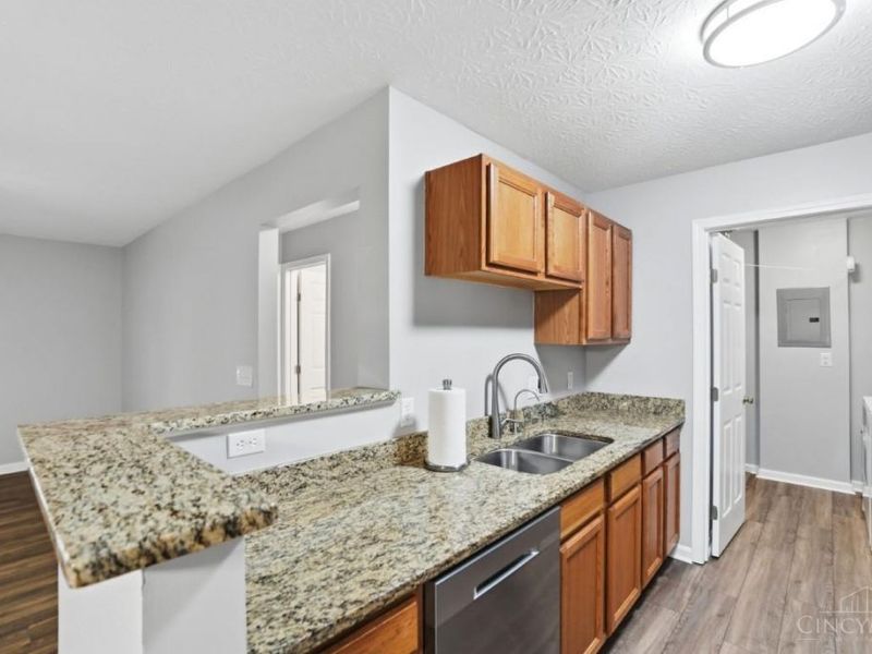 7331 Chatham Court, Unit B, West Chester, OH 45069 Photo 25