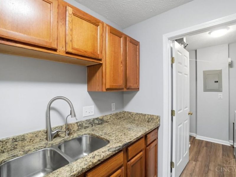 7331 Chatham Court, Unit B, West Chester, OH 45069 Photo 27