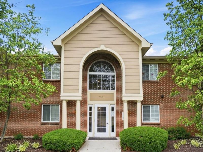7331 Chatham Court, Unit B, West Chester, OH 45069 Photo 3
