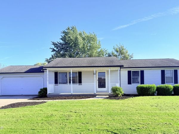 311 Dogwood Drive, Wapakoneta, OH 45895