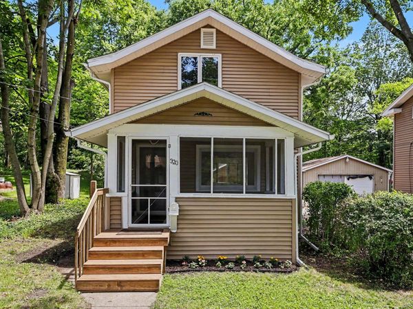 320 Trimble Avenue, Kalamazoo, MI 49048