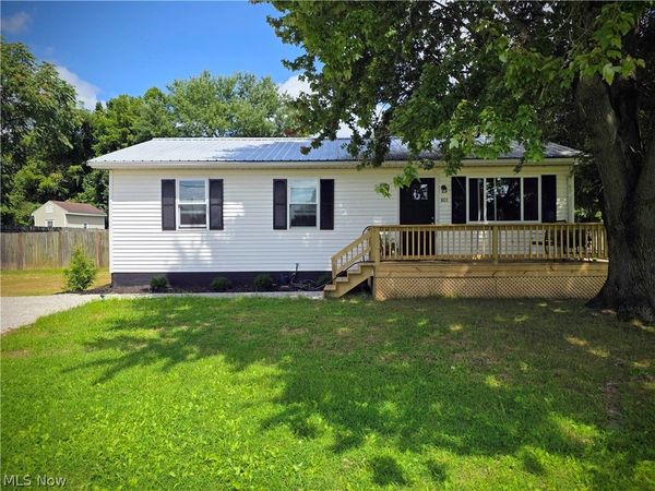 801 Heather Place , Belpre, OH 45714