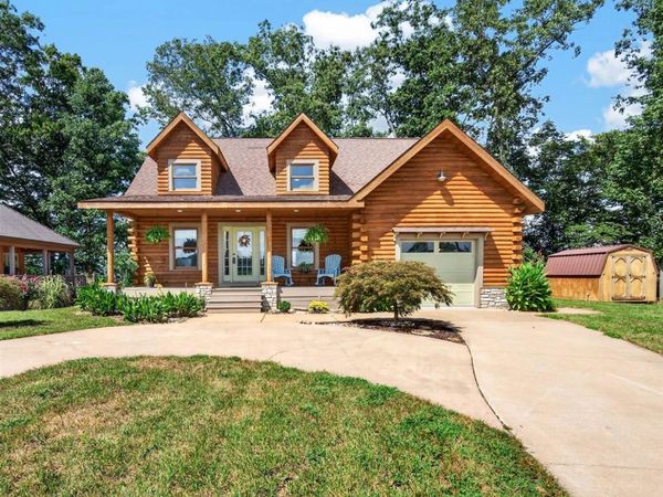 288 Maple Drive , Scottsville, KY 42164