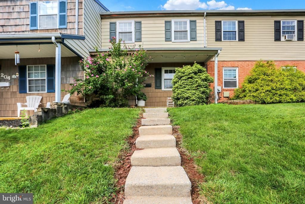 206 LEXINGTON ROAD, SCHWENKSVILLE, PA 19473