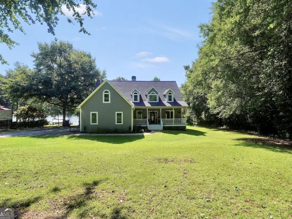 561 Harbour Shores Drive, Jackson, GA 30233