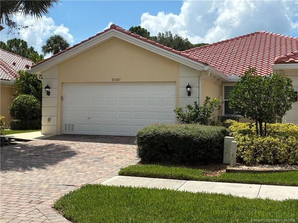9097 SE Retreat Drive , Hobe Sound, FL 33455