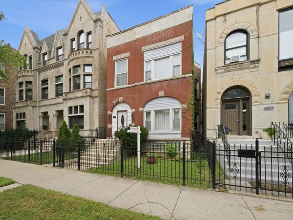 4737 S LANGLEY Avenue, Chicago, IL 60615