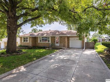 4303 Monroe Street, Omaha, NE 68107