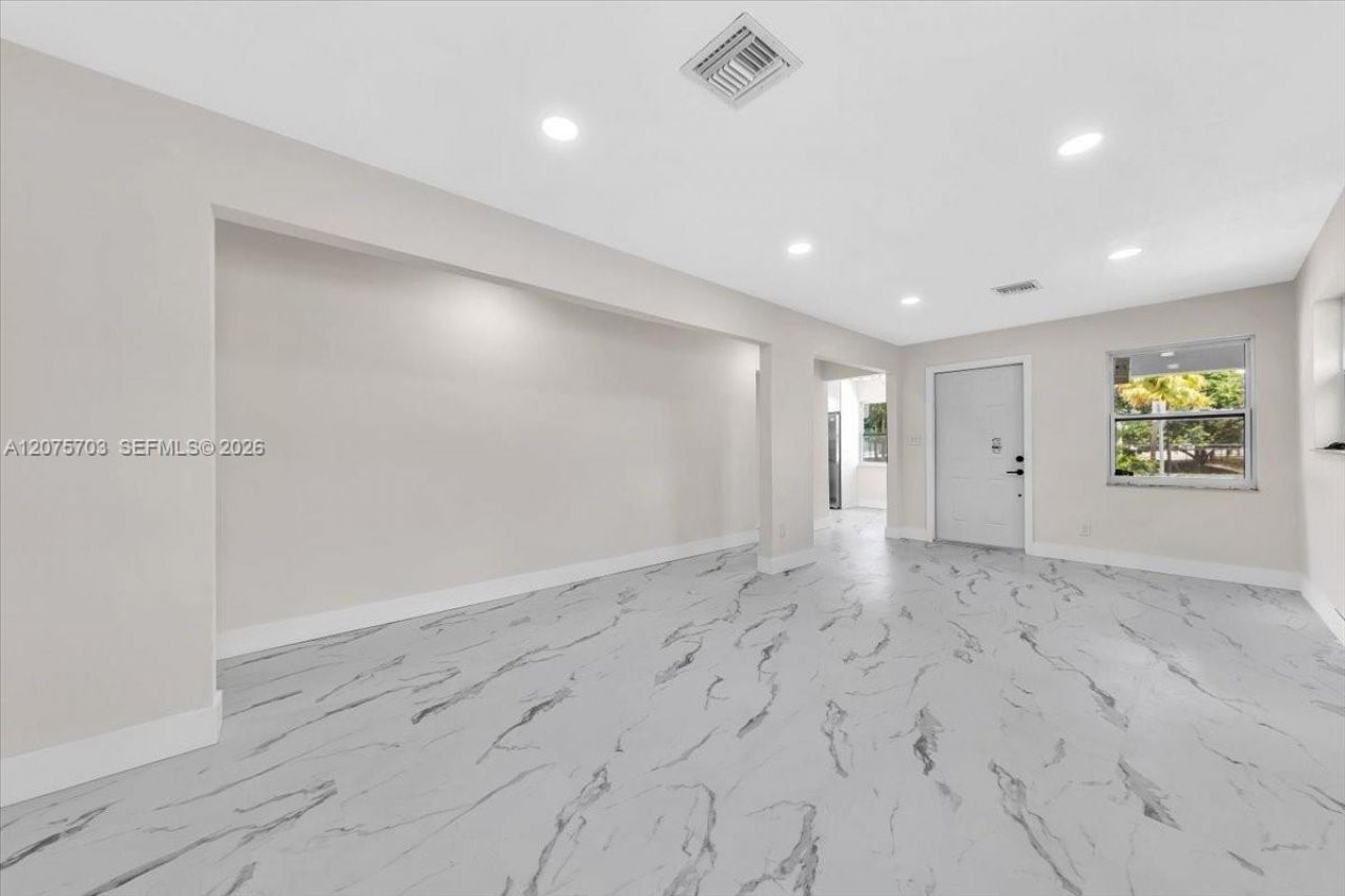 1125 NW 27th Ave , Fort Lauderdale, FL 33311 Photo