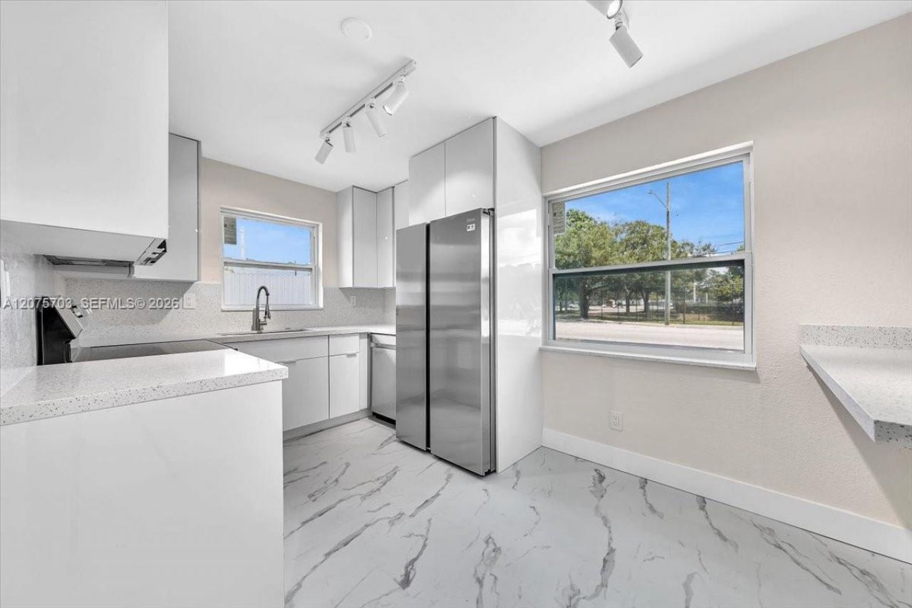 1125 NW 27th Ave , Fort Lauderdale, FL 33311 Photo