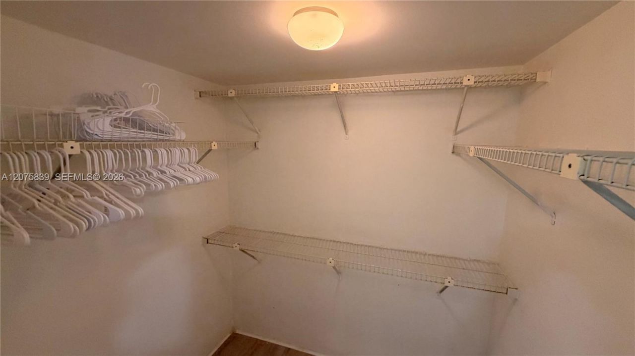 100 Bayview Dr, Unit 431, Sunny Isles Beach, FL 33160 Photo