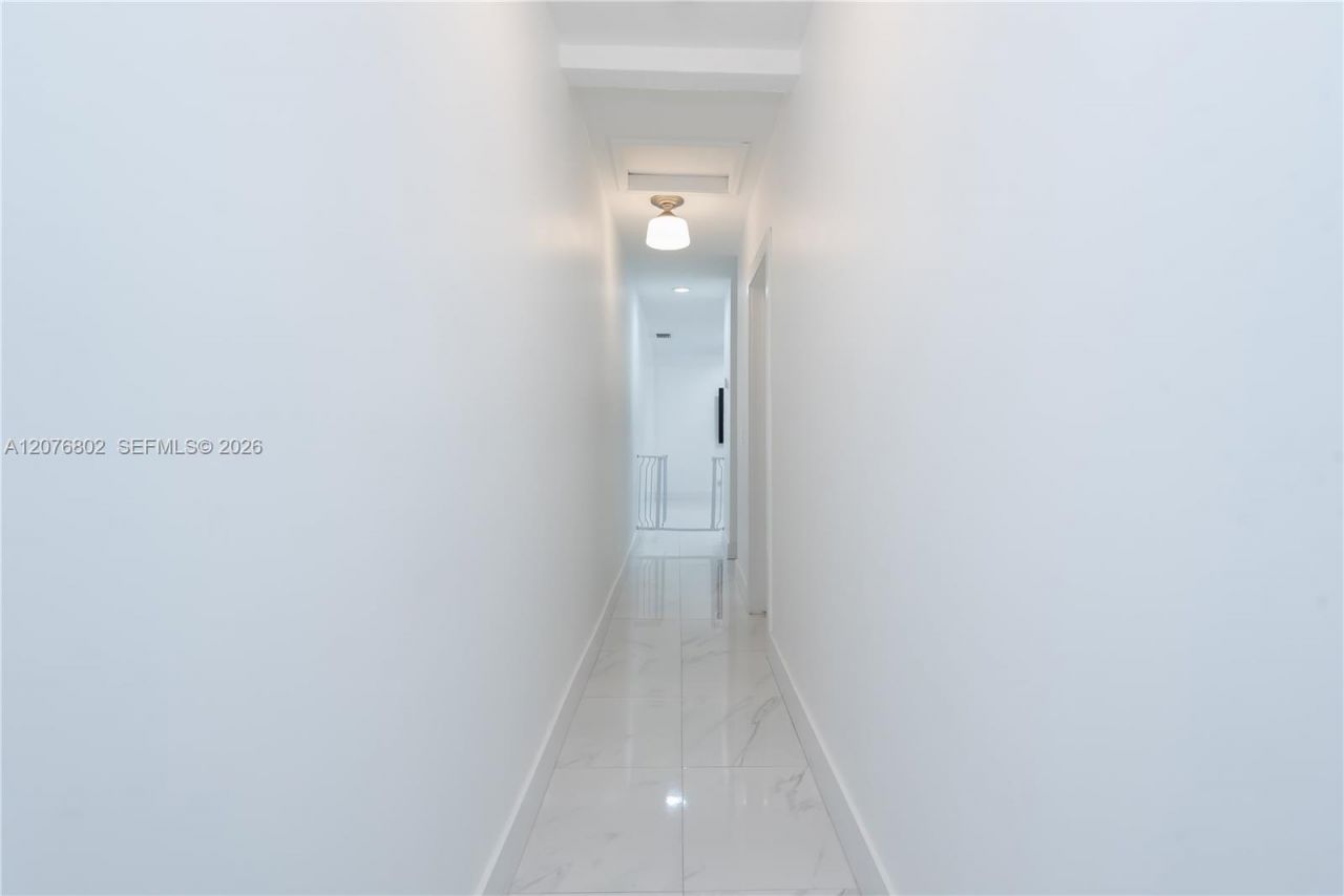 970 Plover Ave, Miami Springs, FL 33166 Photo