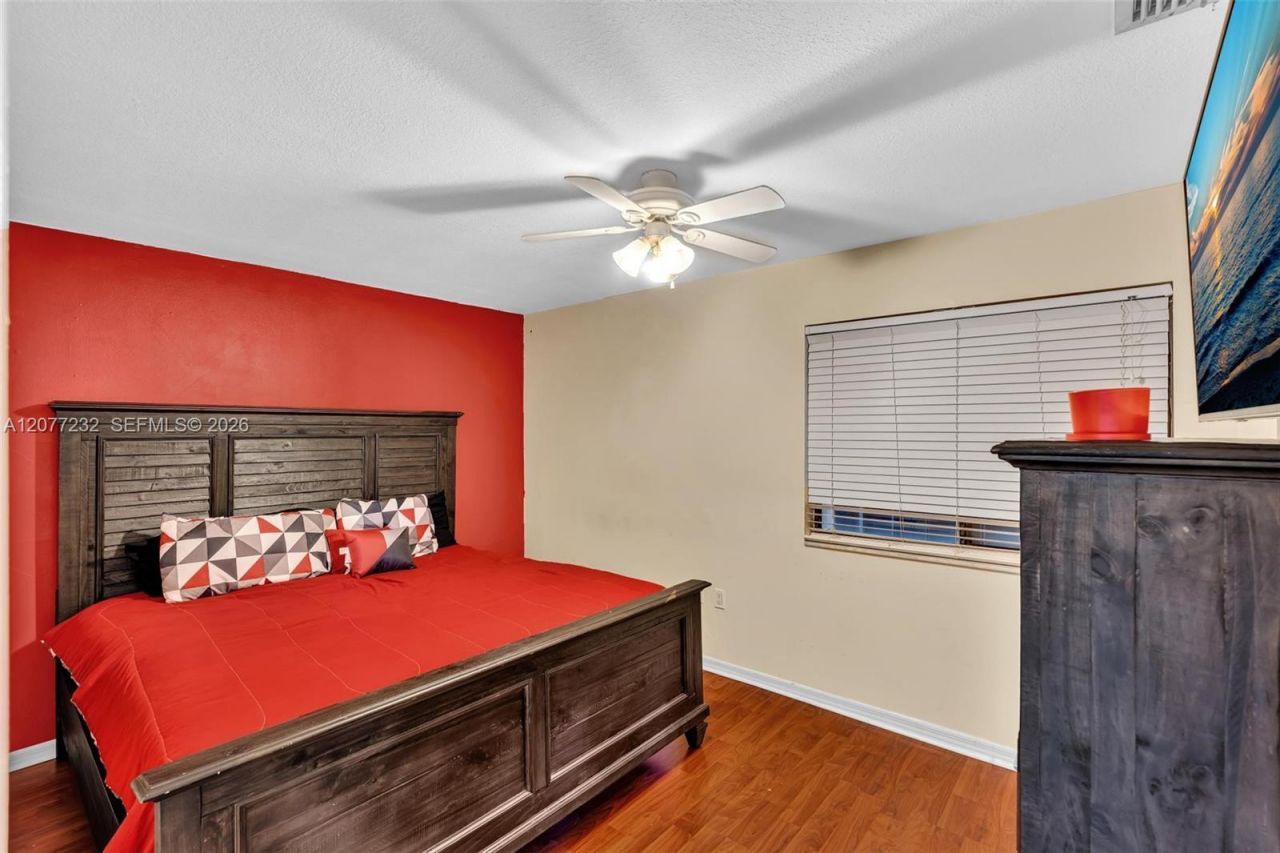 741 SW 100th Ter , Pembroke Pines, FL 33025 Photo