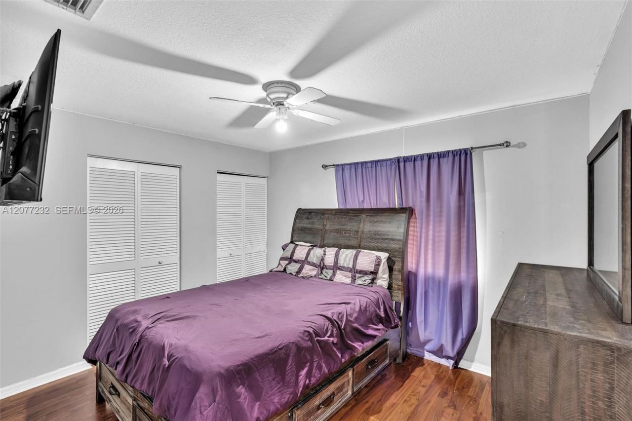 741 SW 100th Ter , Pembroke Pines, FL 33025 Photo