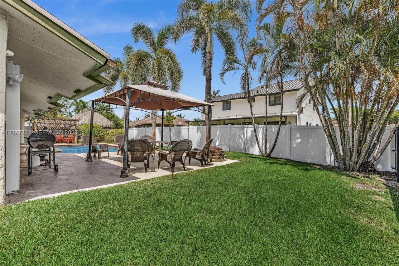 741 SW 100th Ter , Pembroke Pines, FL 33025 Photo