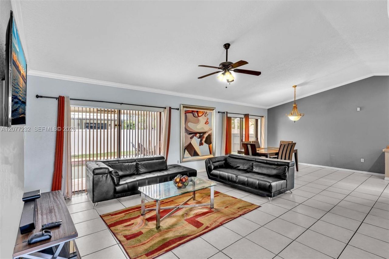 741 SW 100th Ter , Pembroke Pines, FL 33025 Photo