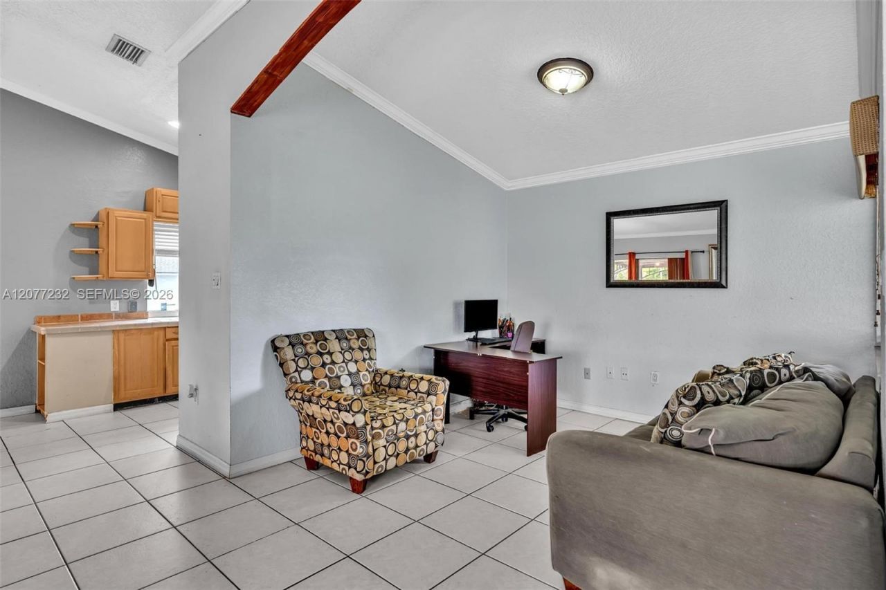 741 SW 100th Ter , Pembroke Pines, FL 33025 Photo