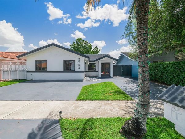 5923 SW 147th Pl , Miami, FL 33193