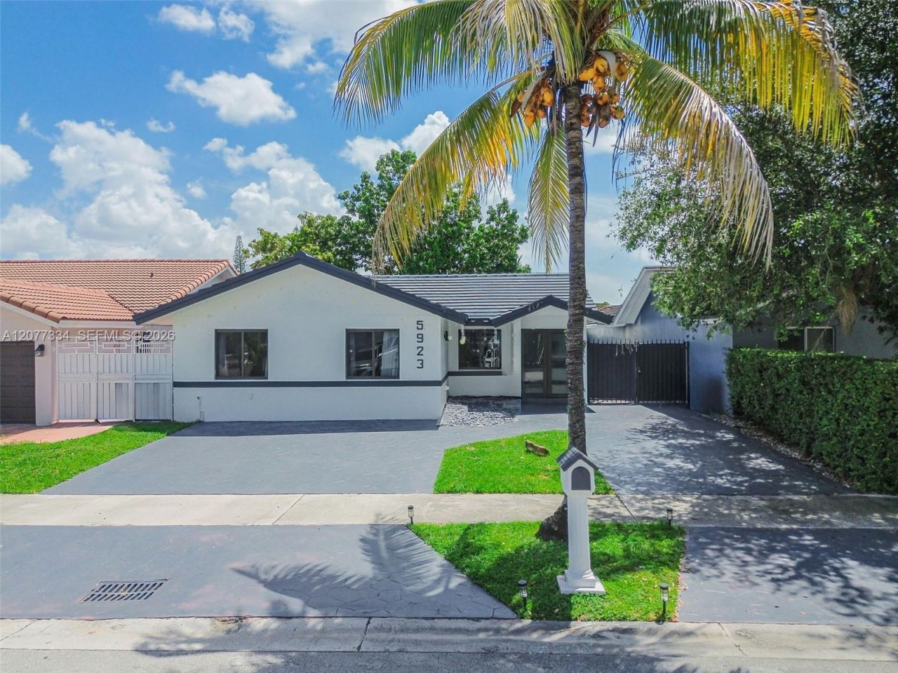 5923 SW 147th Pl , Miami, FL 33193 Photo
