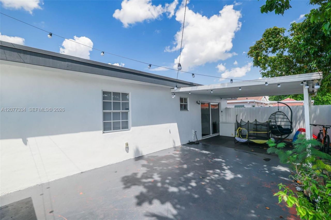 5923 SW 147th Pl , Miami, FL 33193 Photo