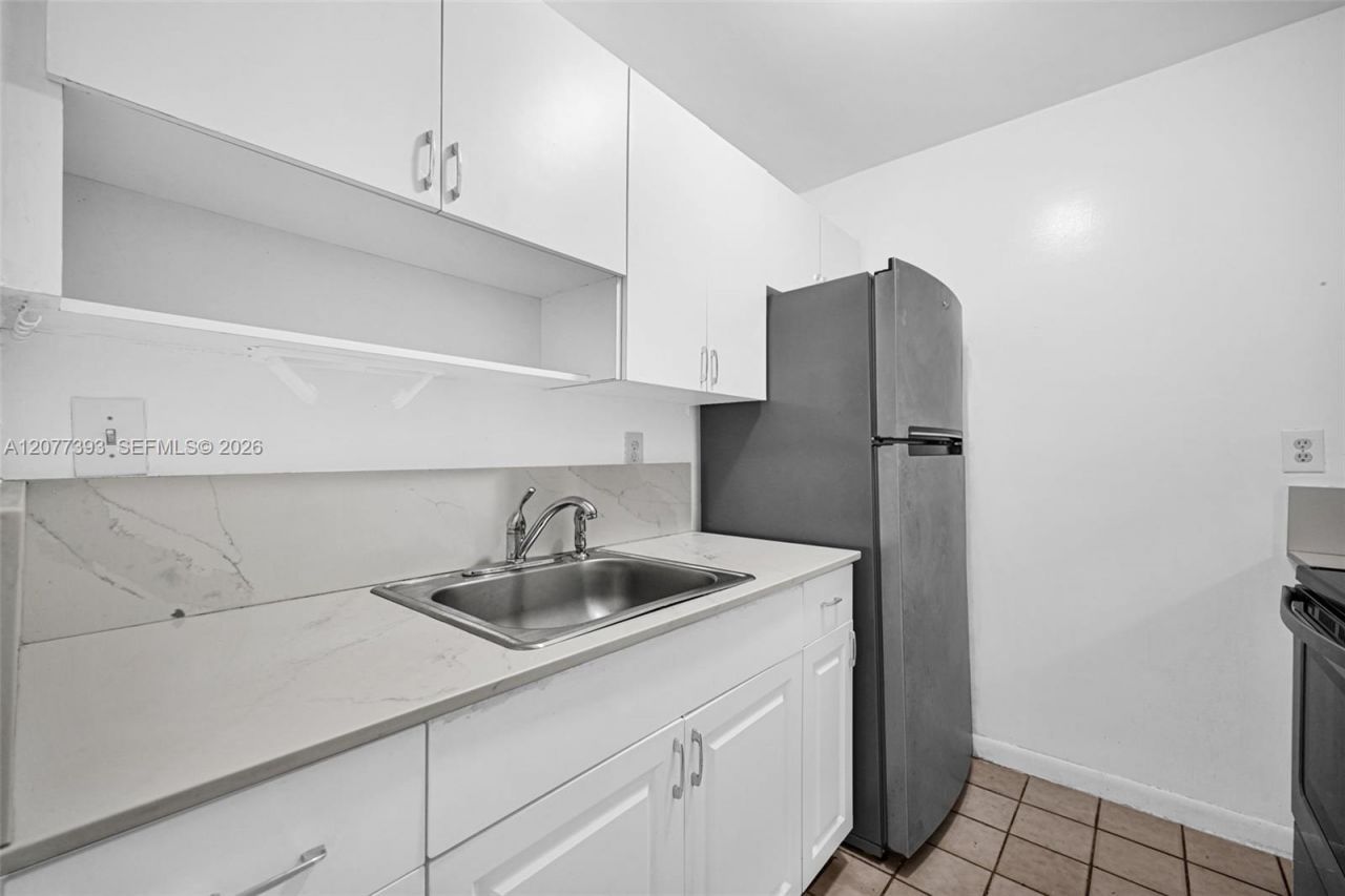 220 NW 107th Ave, Unit 204, Miami, FL 33172 Photo