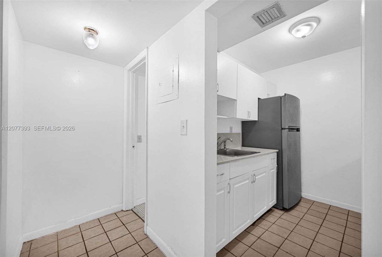 220 NW 107th Ave, Unit 204, Miami, FL 33172 Photo
