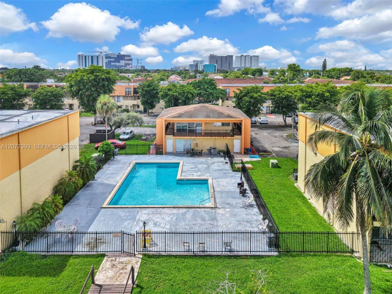 220 NW 107th Ave, Unit 204, Miami, FL 33172 Photo