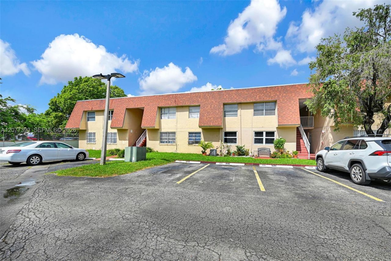 220 NW 107th Ave, Unit 204, Miami, FL 33172 Photo