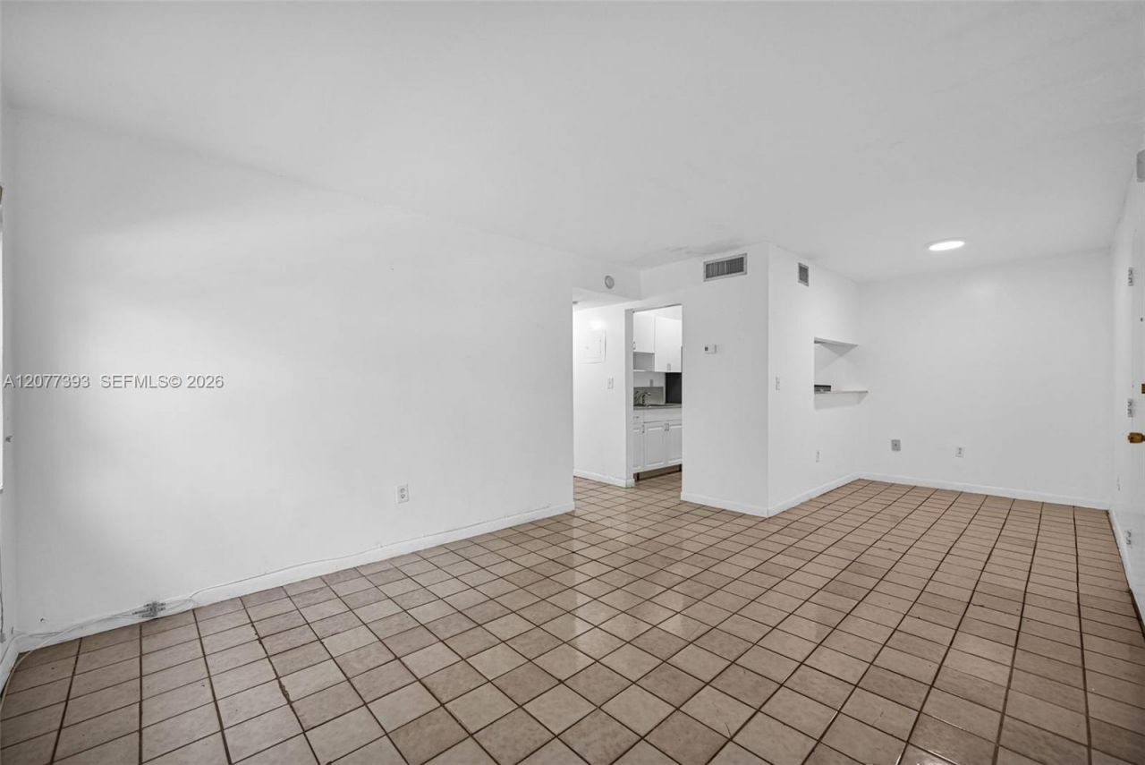 220 NW 107th Ave, Unit 204, Miami, FL 33172 Photo