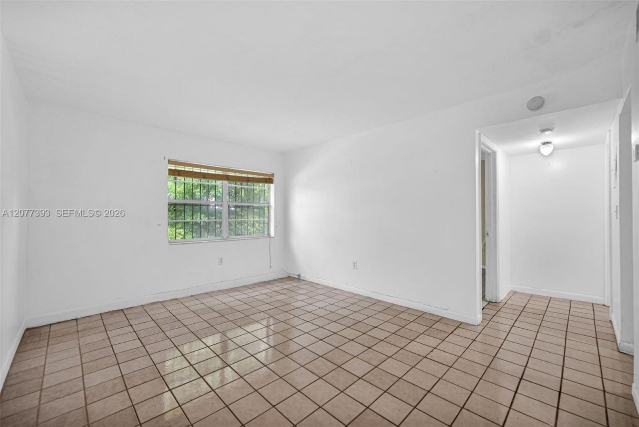 220 NW 107th Ave, Unit 204, Miami, FL 33172 Photo
