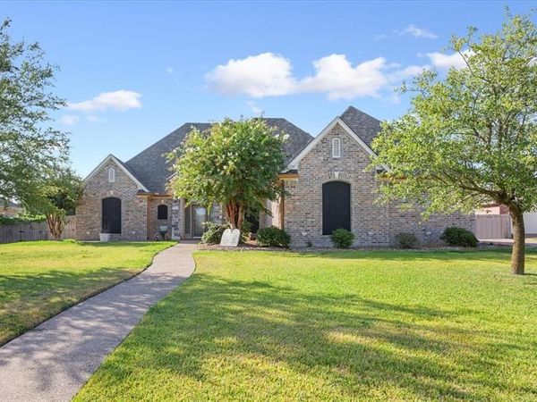 1408 Laurel Park , Robinson, TX 76706