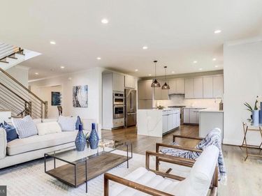 1015 21ST STREET S , ARLINGTON, VA 22202