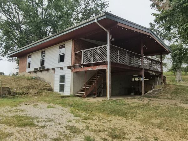 2700 Westbrook Drive , Mansfield, MO 65704