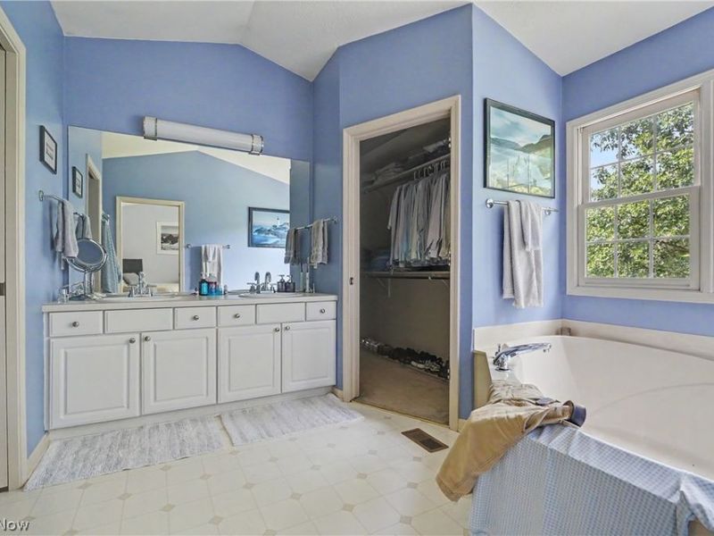 535 Alliance Drive, Northfield, OH 44067 Photo 21
