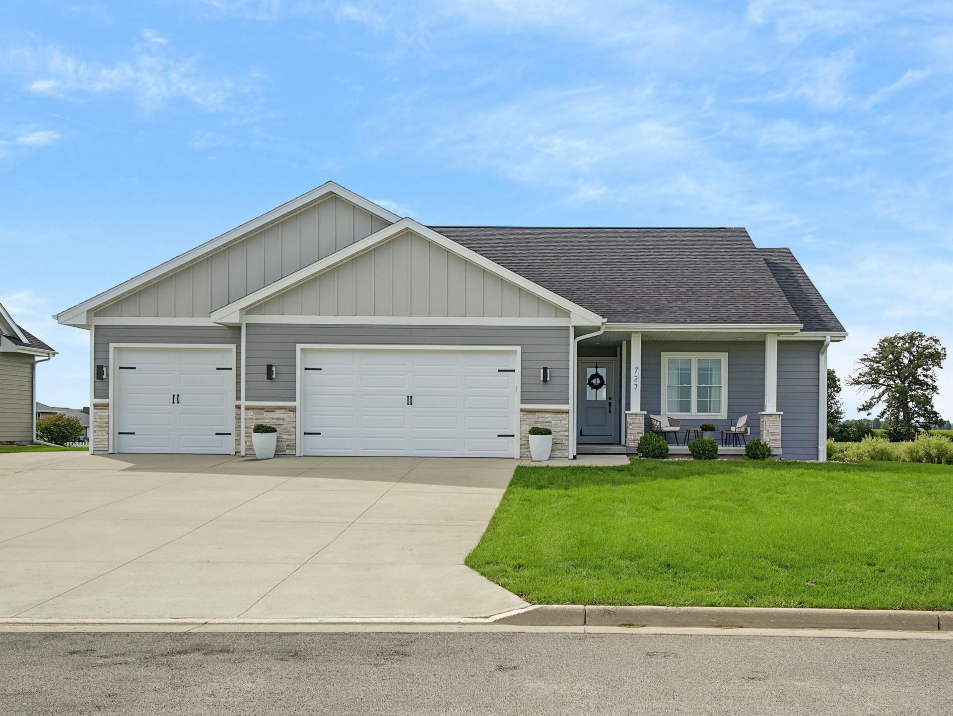 727 Badger Drive, Evansville, WI 53536 Main Photo