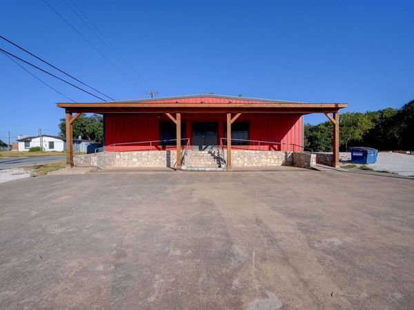1301 & 1307 N Main ST N, Blanco, TX 78606