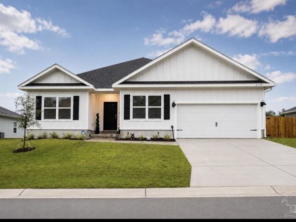 5614 Thatcher Rd, Crestview, FL 32539