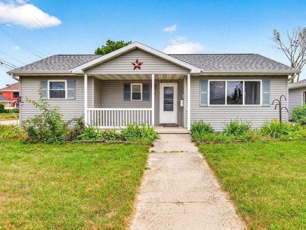 416 DESNOYER STREET, Kaukauna, WI 54130