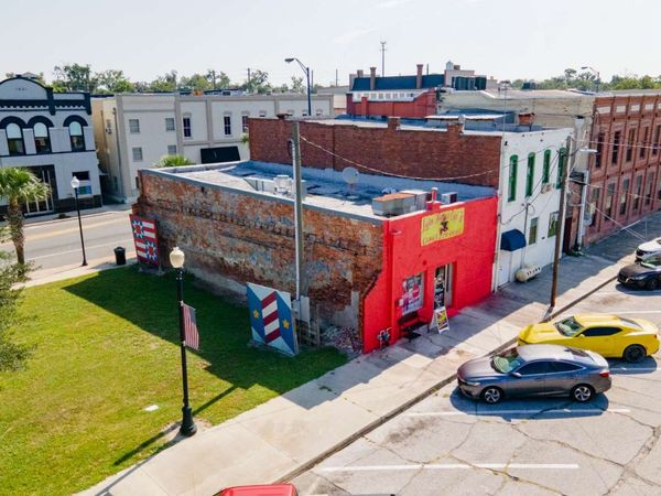 111 W HOWARD ST, Live Oak, FL 32064