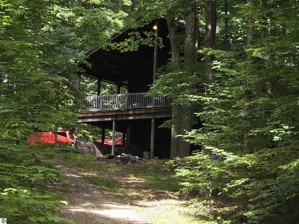 4309 Phelps Road W, Lake City, MI 49651