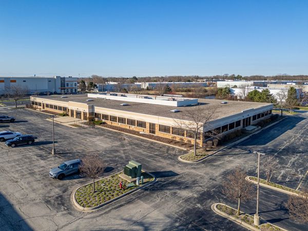 1025 Tri State Parkway, Gurnee, IL 60031