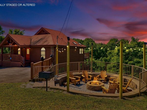 2054 Oakmont Drive, Sevierville, TN 37876