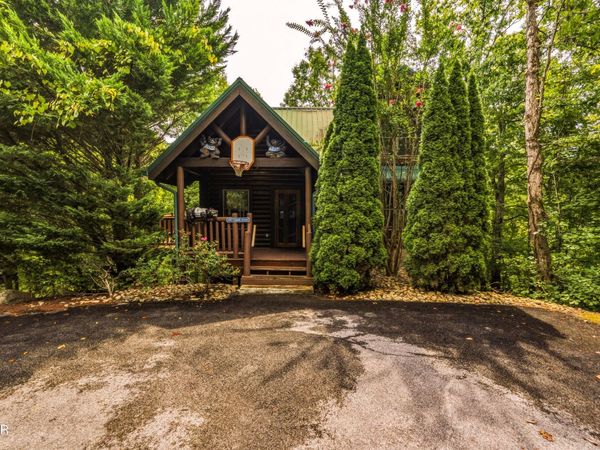 1857 Elk Springs Way, Gatlinburg, TN 37738