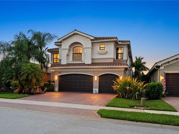 2882 CINNAMON BAY CIR , NAPLES, FL 34119