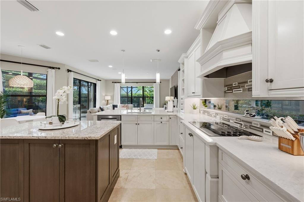 2882 Cinnamon Bay Cir, Naples, FL 34119 Photo