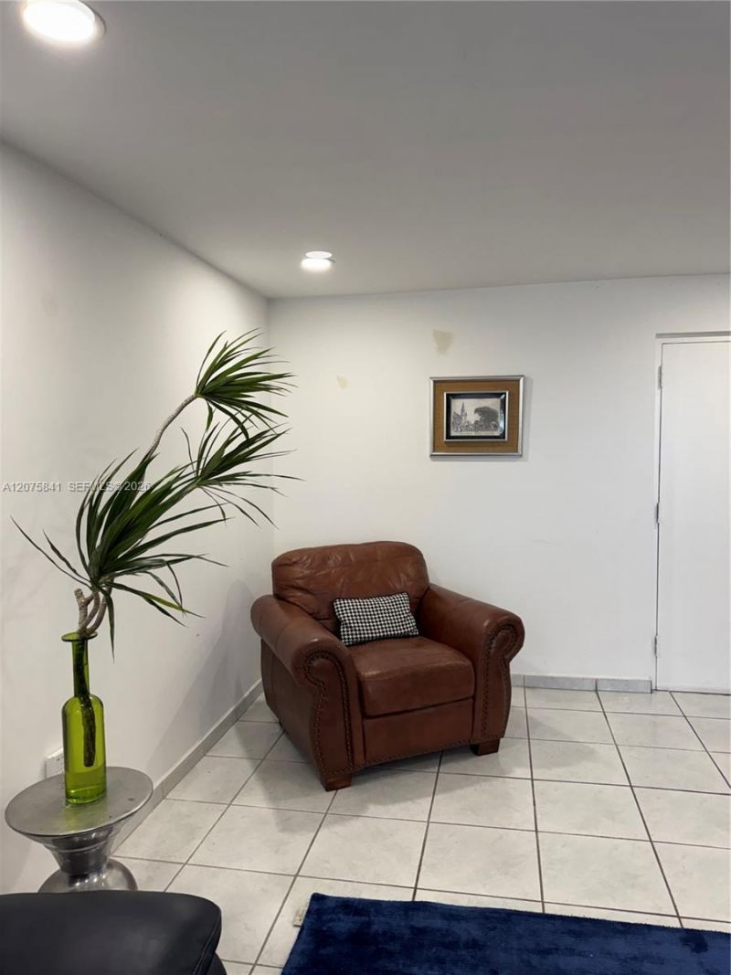 9401 SW 4th St, Unit 103, Miami, FL 33174 Photo